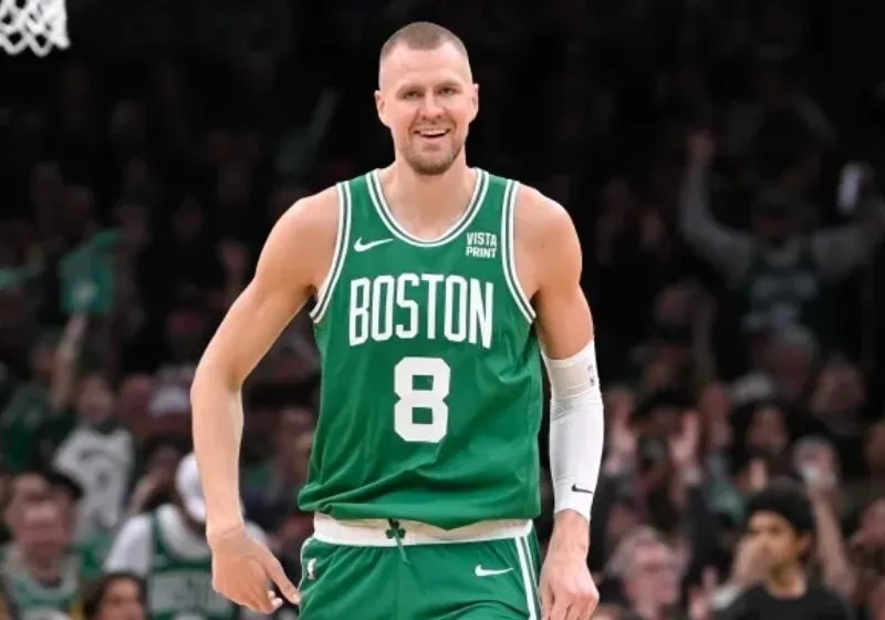 Kristaps Porziņģis cầu thủ bóng rổ nba cao